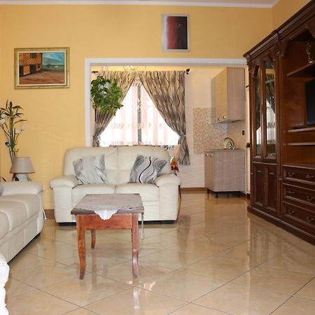 Appartamento Casa Andreea Vicino Al Centro Di Olbia Iun R5904 Esterno foto