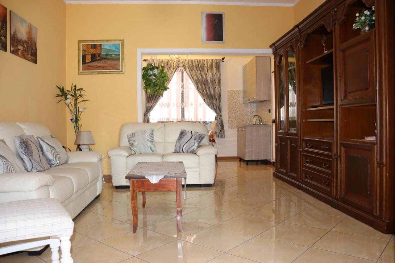 Appartamento Casa Andreea Vicino Al Centro Di Olbia Iun R5904 Esterno foto