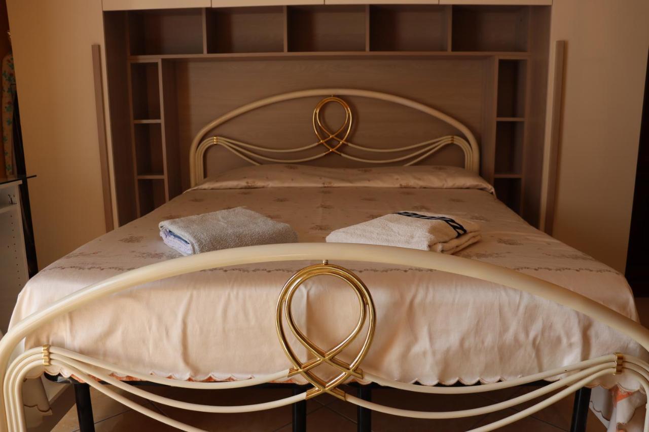 Appartamento Casa Andreea Vicino Al Centro Di Olbia Iun R5904 Esterno foto