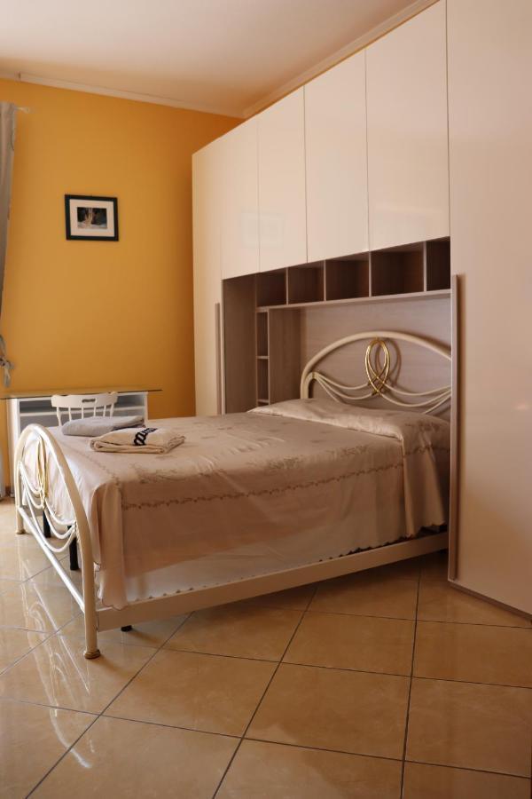 Appartamento Casa Andreea Vicino Al Centro Di Olbia Iun R5904 Esterno foto