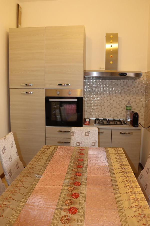 Appartamento Casa Andreea Vicino Al Centro Di Olbia Iun R5904 Esterno foto